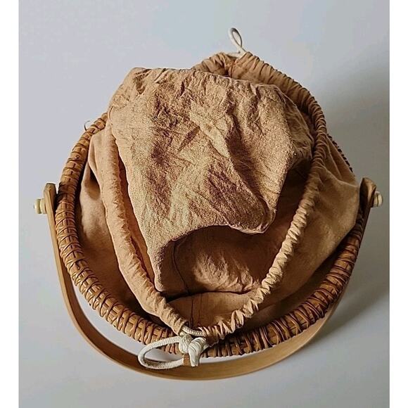 Vintage Nantucket Lightship Lined Woven Wicker Handled Basket 10" Cottagecore - Picture 11 of 16